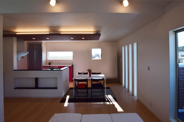ハーバーハウスの新築 家づくり 事例「床暖房と勾配天井の２階リビングの家」