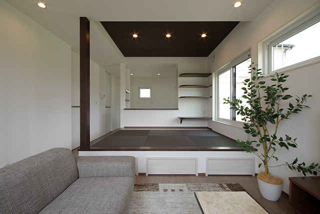 ハーバーハウスの新築 家づくり 事例「モダンスタイル小上がり畳コーナーのある家」(EXY)