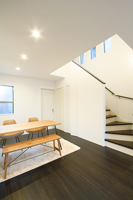 ハーバーハウスの新築 家づくり 事例「畳小上がりのシンプルに暮らすモダンハウス」