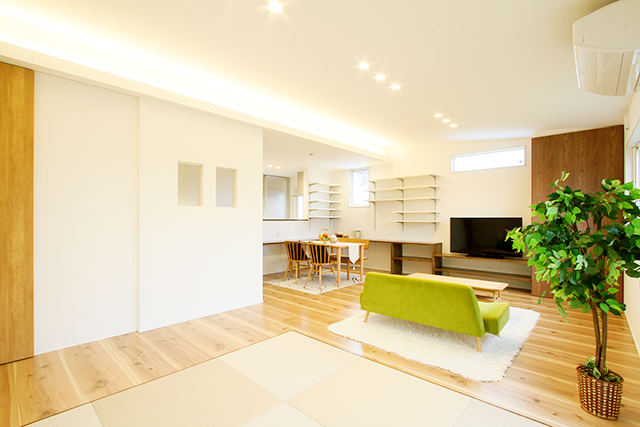 ハーバーハウスの新築 家づくり 事例「ゆったり快適空間で暮らす、明るい2階リビングの家」