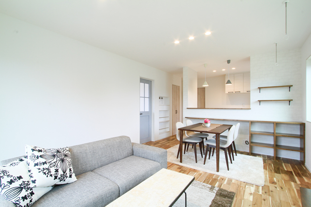 ハーバーハウスの新築 家づくり 事例「MIRAI 無垢床の質感が心地良い共有型二世帯住宅」