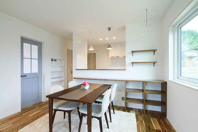 ハーバーハウスの新築 家づくり 事例「MIRAI 無垢床の質感が心地良い共有型二世帯住宅」
