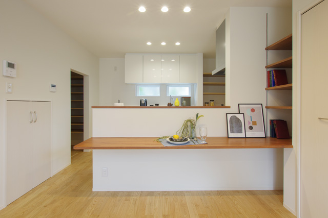 ハーバーハウスの新築 家づくり 事例「広々和室と無垢床の和モダンハウス」(ECOLOGIA)
