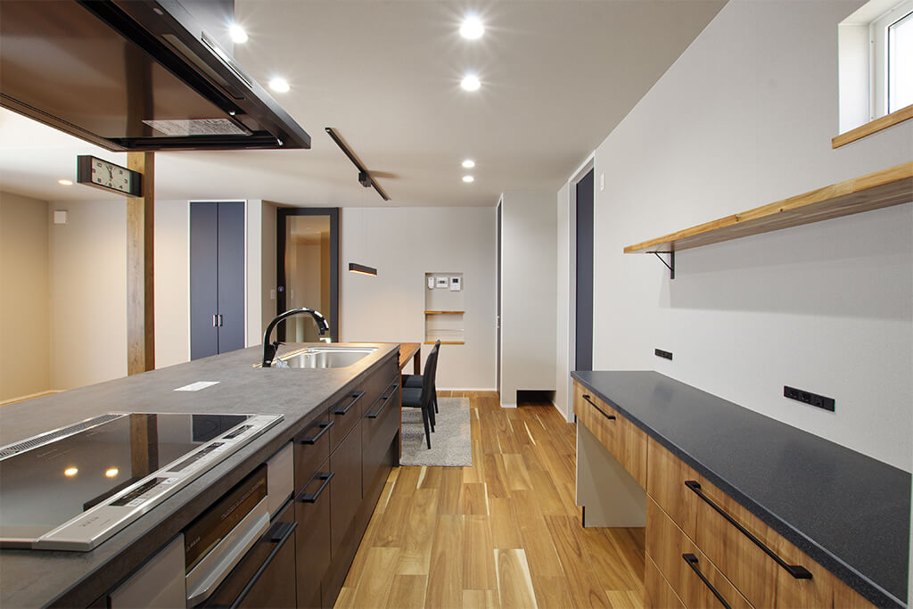 ハーバーハウスの新築 家づくり 事例「オープンキッチンに家族が集う家事楽ハウス」