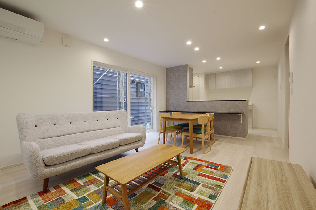 ハーバーハウスの新築 家づくり 事例「収納力抜群の二世帯対応プラン！子育てにも便利な小上がり和室のある家」