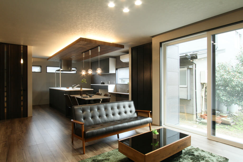 ハーバーハウスの新築 家づくり 事例「MIRAI 平屋の参考にもなる！間接照明が映えるおしゃれな上下分離型の二世帯住宅」